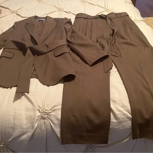 ANTONIO MELANI Classic Brown Suit Set